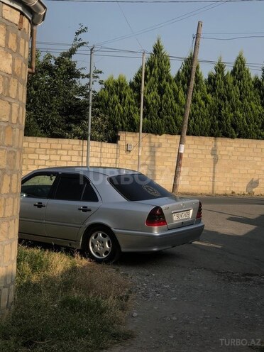 Mercedes C 220-2