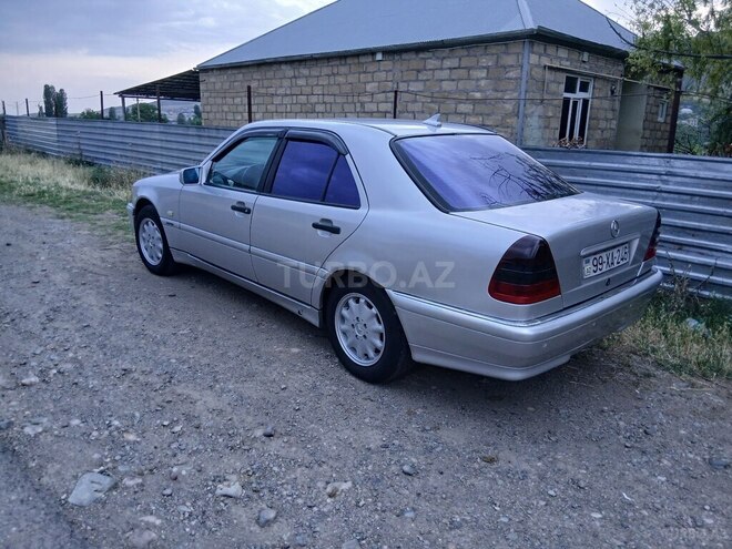 Mercedes C 200-5