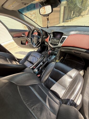 Chevrolet Cruze-8