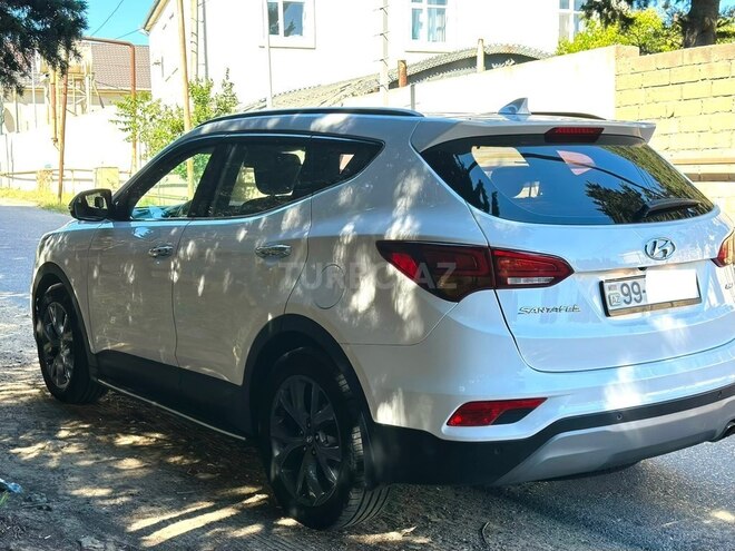 Hyundai Santa Fe-5