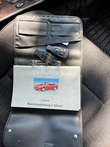 Mercedes C 200-8