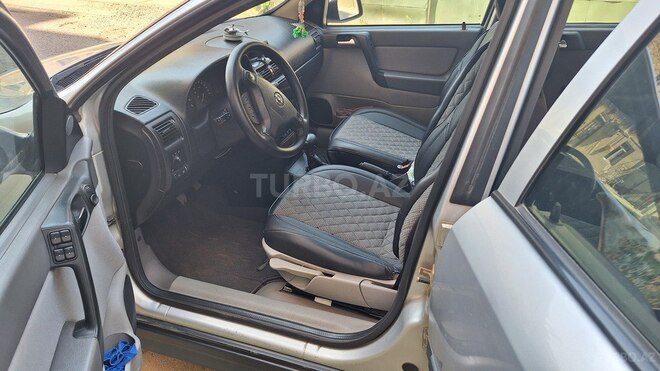 Opel Astra-9