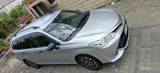Toyota Corolla Fielder-13