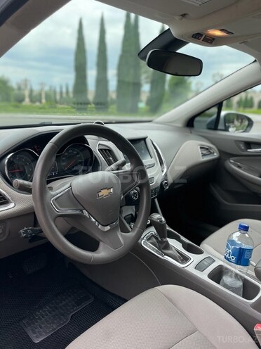 Chevrolet Cruze-14