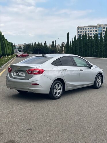 Chevrolet Cruze-9