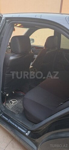 Mercedes E 240-7