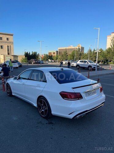 Mercedes E 220-8