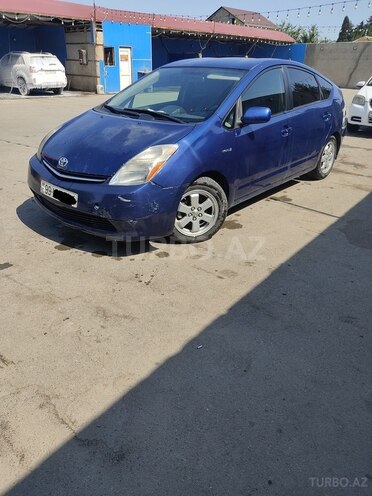 Toyota Prius-2