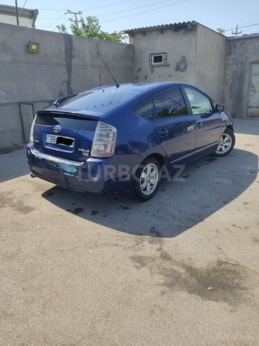 Toyota Prius-4