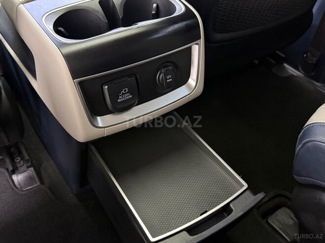 Kia Carnival-18