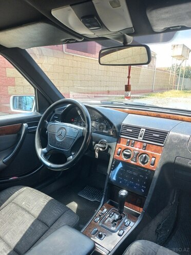 Mercedes C 180-8