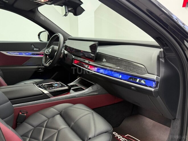 BMW 740-22