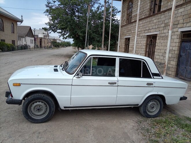 LADA (VAZ) 2106-4