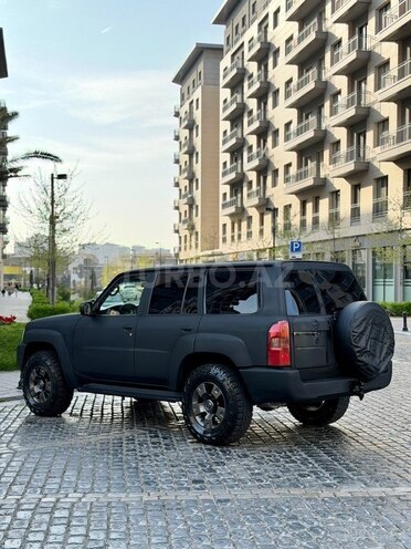 Nissan Patrol-5