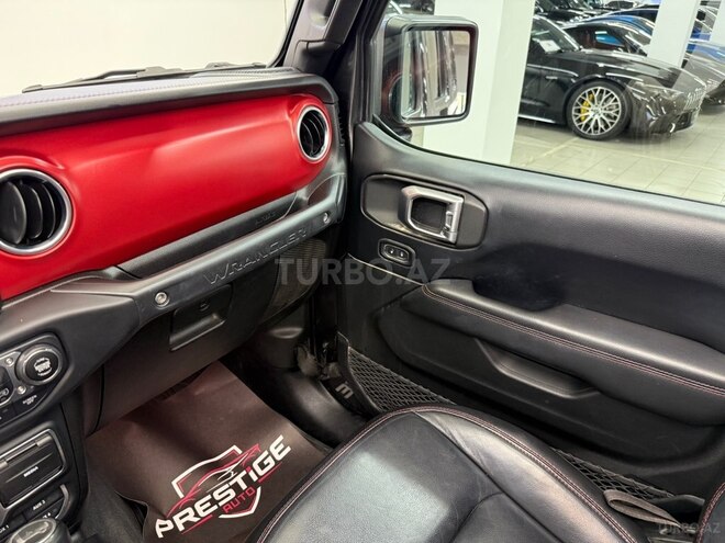 Jeep Wrangler-11
