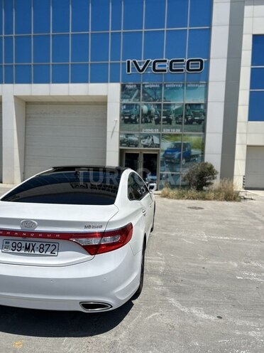 Hyundai Grandeur-5