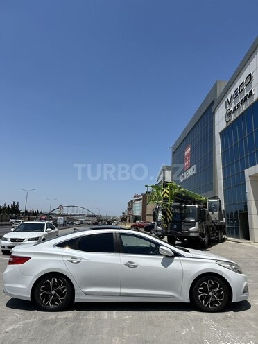 Hyundai Grandeur-8