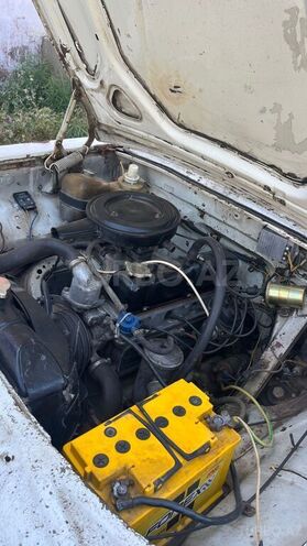 GAZ 24 "Volga"-10
