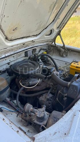 GAZ 24 "Volga"-9