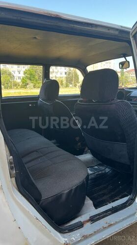 GAZ 24 "Volga"-8