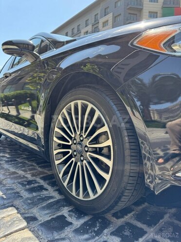 Ford Fusion (North America)-6