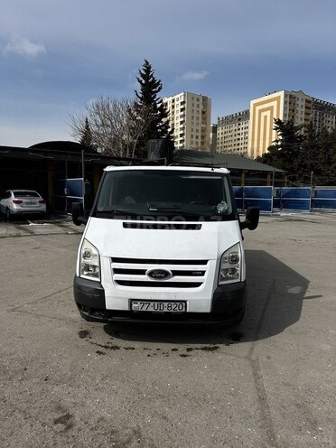 Ford Transit-1