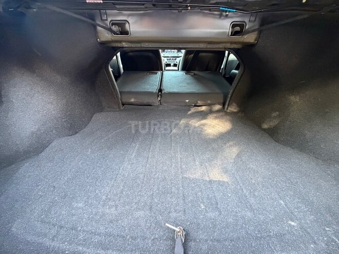 Hyundai Elantra-11