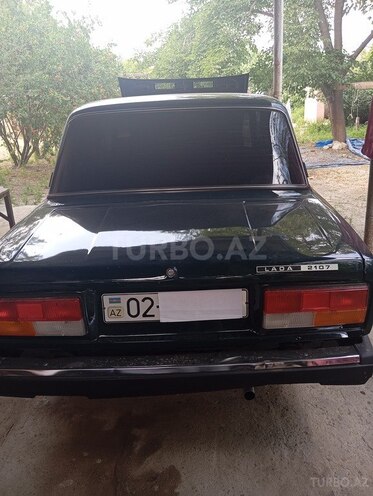 LADA (VAZ) 2107-2
