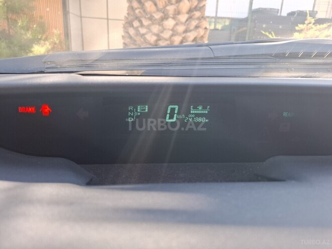 Toyota Prius-6