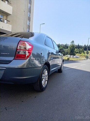 Chevrolet Cobalt-8