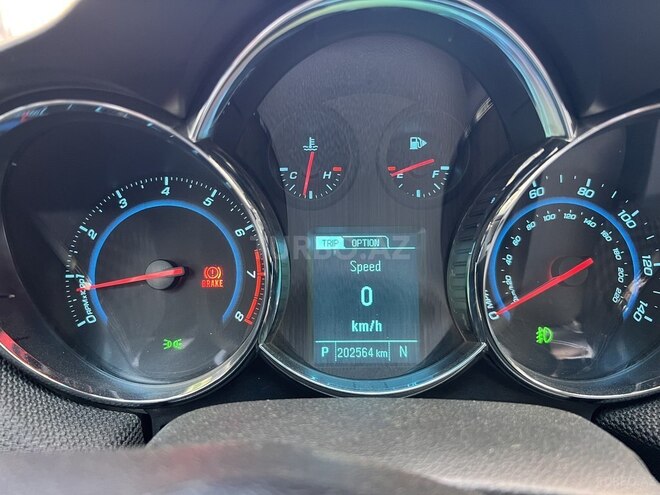 Chevrolet Cruze-6