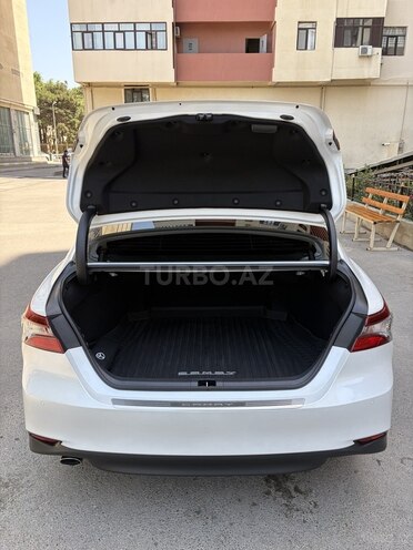 Toyota Camry-6