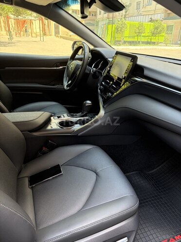 Toyota Camry-11