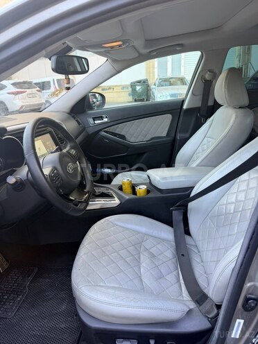 Kia Optima-5