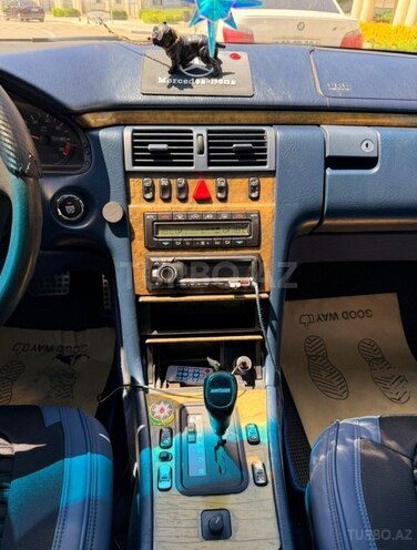 Mercedes E 230-13