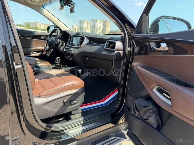 Kia Sorento-12