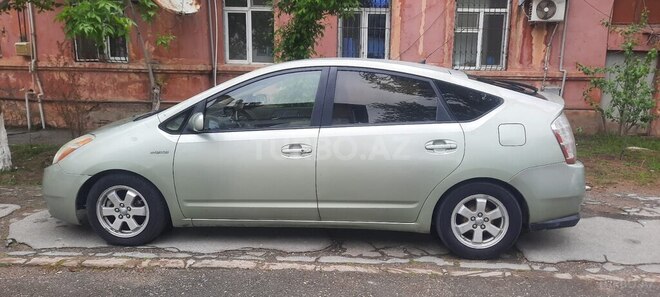 Toyota Prius-6