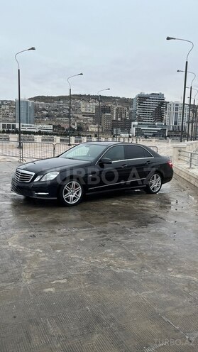 Mercedes E 220-2