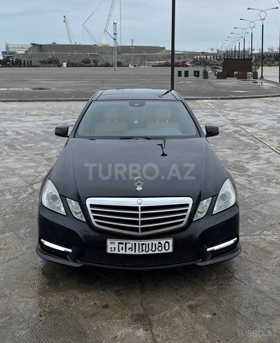 Mercedes E 220-1