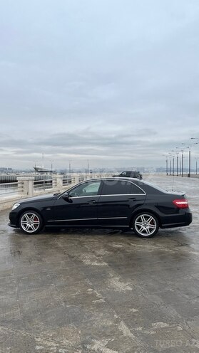 Mercedes E 220-4