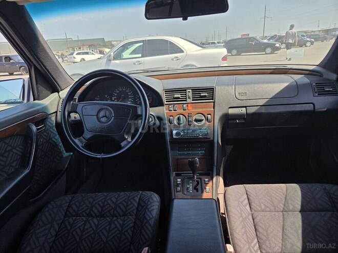 Mercedes C 180-8