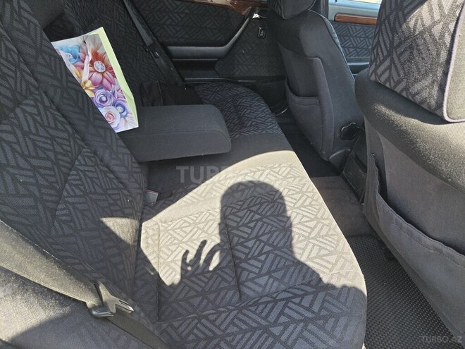 Mercedes C 180-7