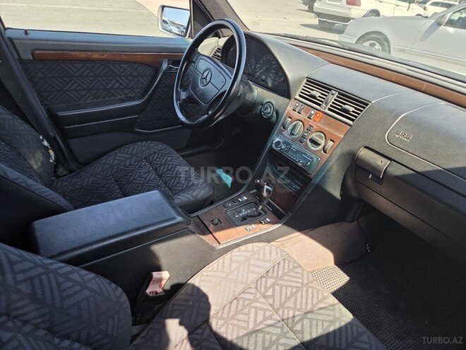 Mercedes C 180-6