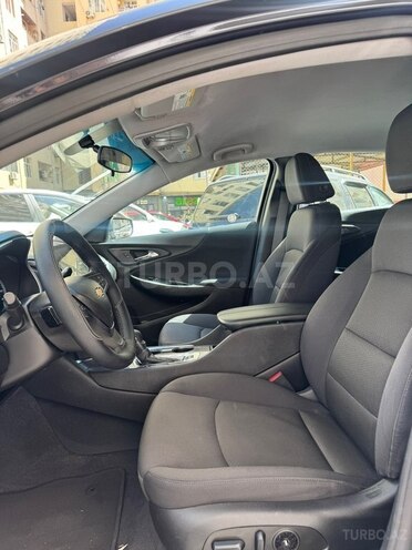 Chevrolet Malibu-9