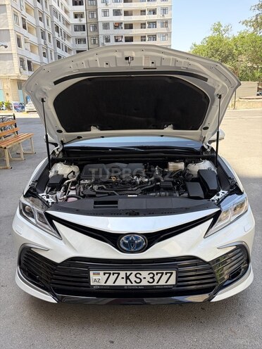 Toyota Camry-14