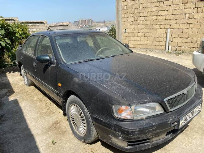 Nissan Maxima-2