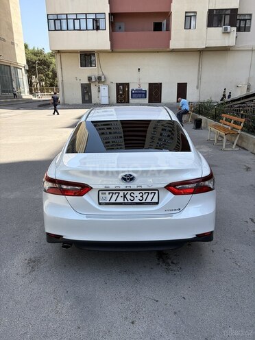 Toyota Camry-15