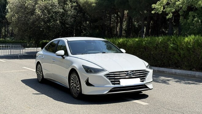 Hyundai Sonata-1