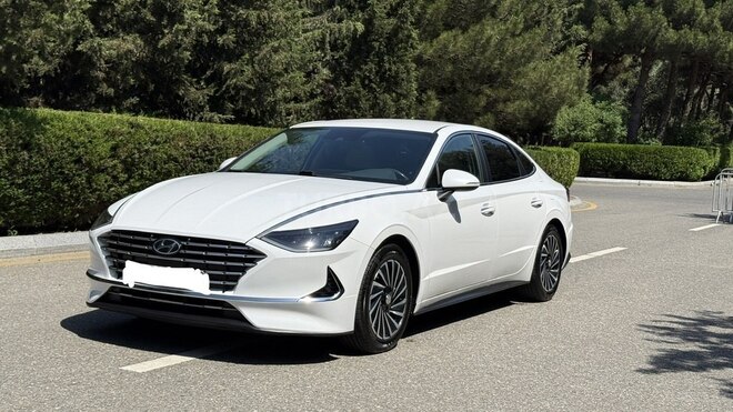 Hyundai Sonata-2