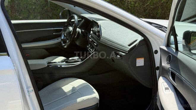 Hyundai Sonata-8